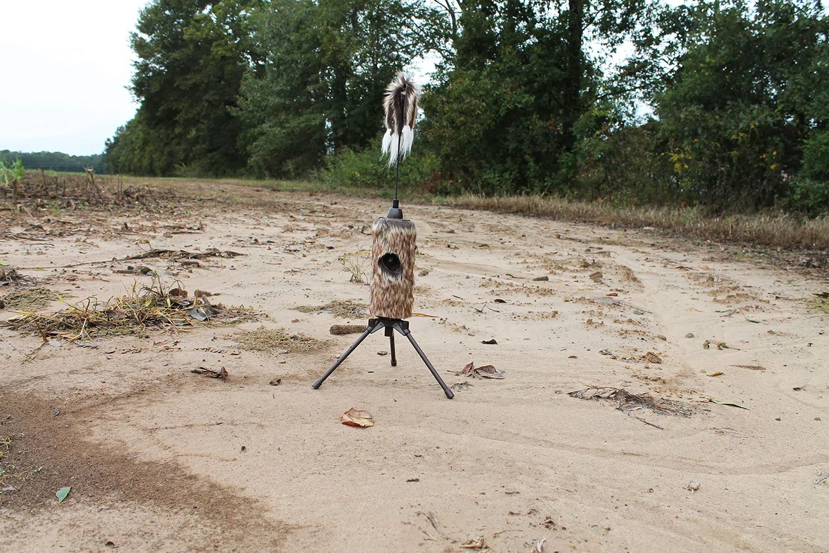 MOJO Outdoors, Critter Decoy Unisex Adulto
