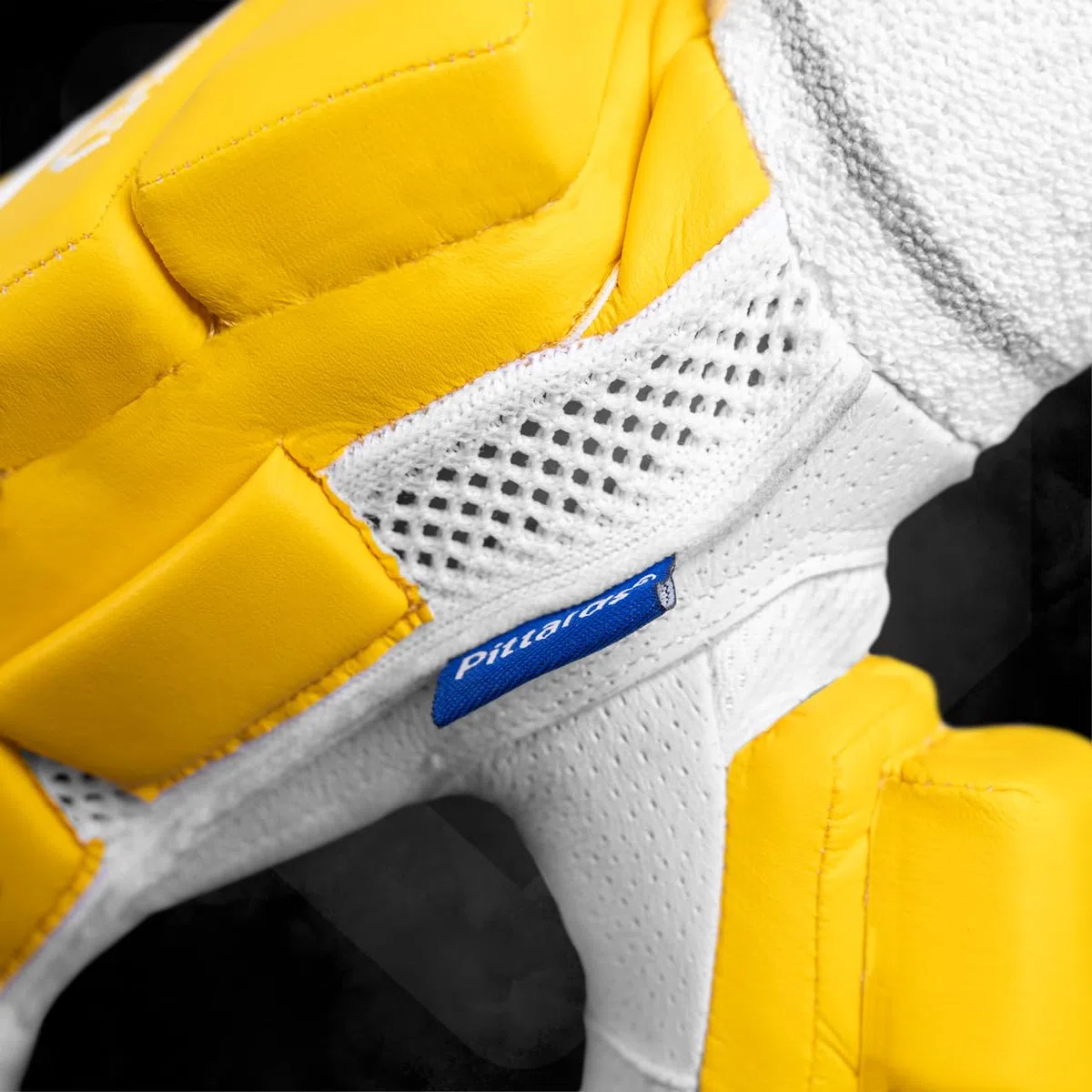 FORTRESS Guanti Da Battuta Cricket Original 100 – Guanti Da Cricket | Eccellente Presa | Ventilazione | 5 Colori Disponibili