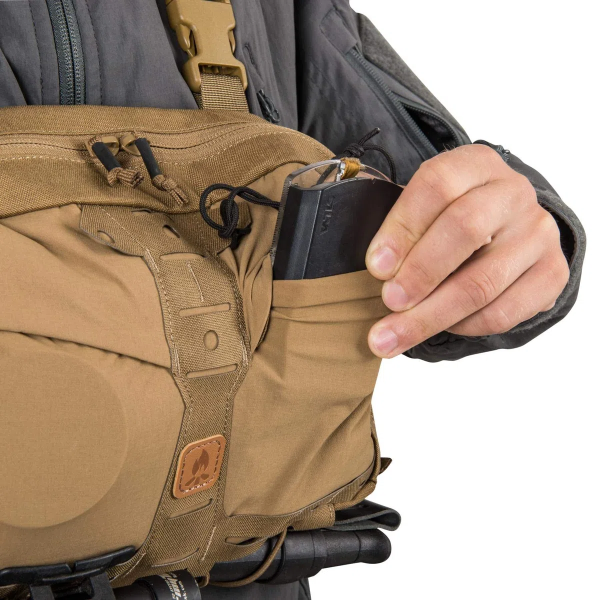 Helikon-Tex, Bushcraft Line, Zaino da petto Numbat, marrone Coyote