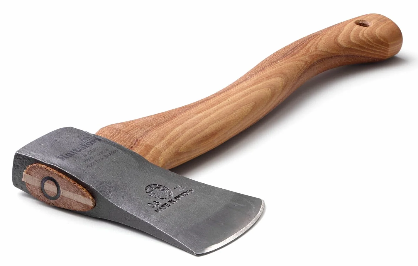 Acccetta forgiata a mano 404 mm in ferro battuto I Hultafors I Forgiata in Svezia I 1050g Ascia premium con manico in legno di hickory I Riaffilabile Incl. protezione della lama I 840025
